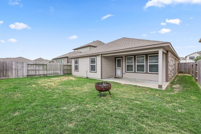 Building Photo - 2214 Sand Lily Dr