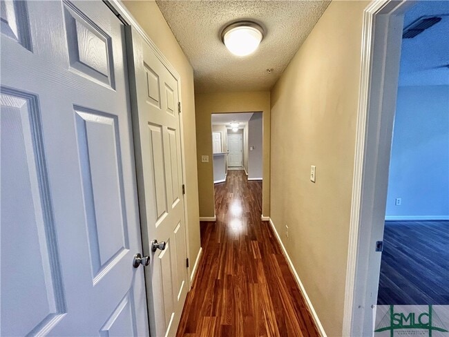 Building Photo - 8307 Walden Park Dr