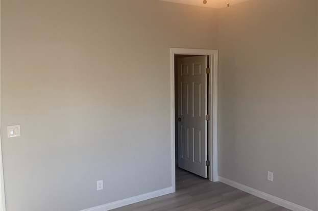 Building Photo - 4966 Andover Dr
