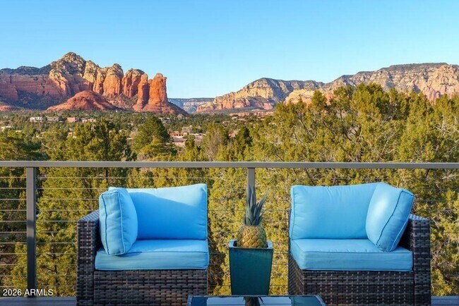Building Photo - Spectacular, Panoramic Red Rock Views in West Sedona