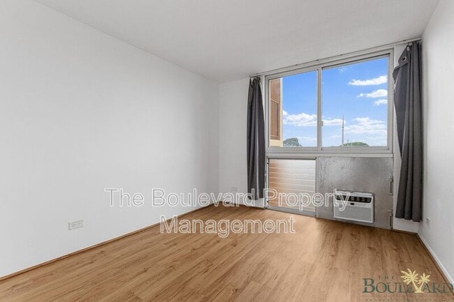 Building Photo - 3020 Ala Napuaa Pl