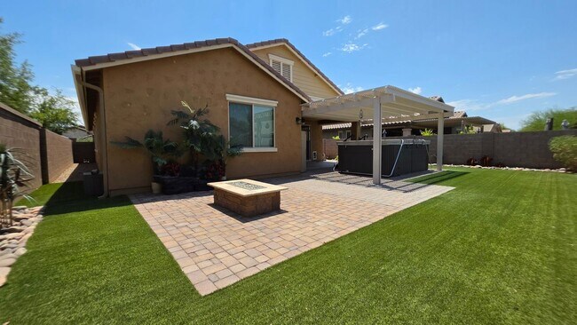 Building Photo - 20660 E Canary Way
