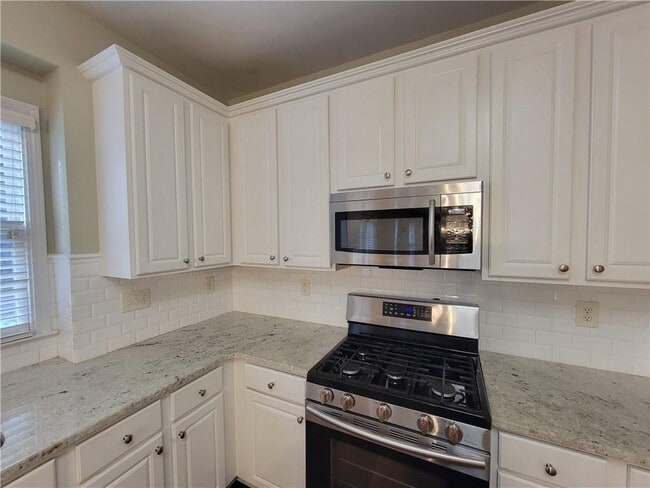 Building Photo - 392 Hickory Haven Terrace