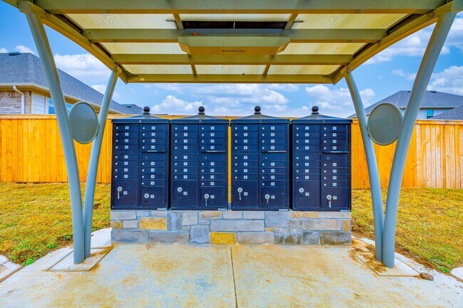 Building Photo - 1225 Antelope Passing Dr