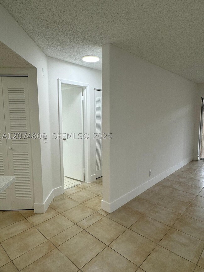 Building Photo - 8801 Wiles Rd
