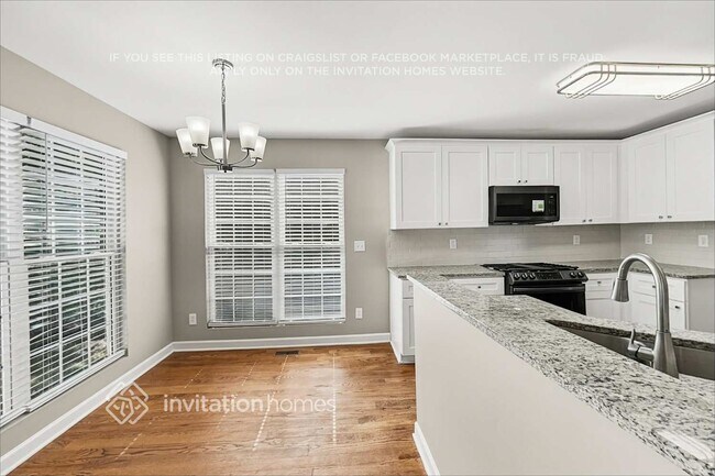 Building Photo - 6984 Forest Manor Dr