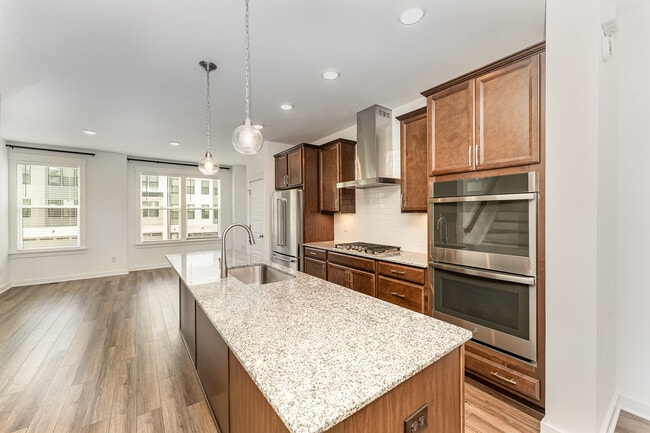 Building Photo - Cornerstone Townes