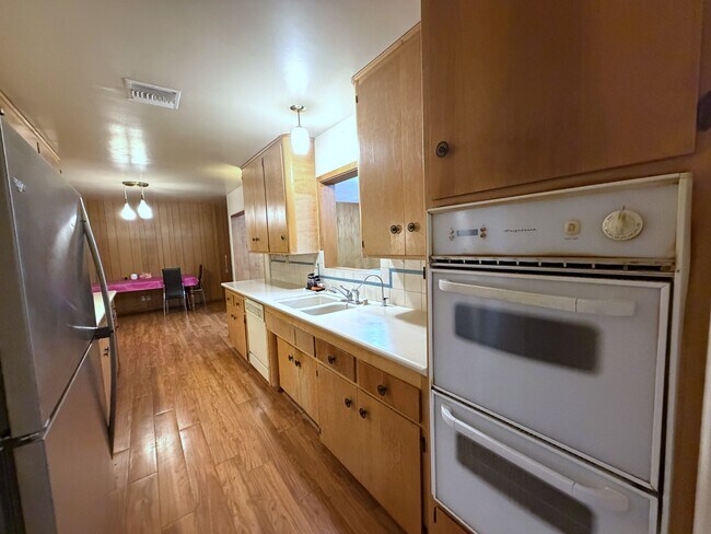 Building Photo - 108 Barret Rd