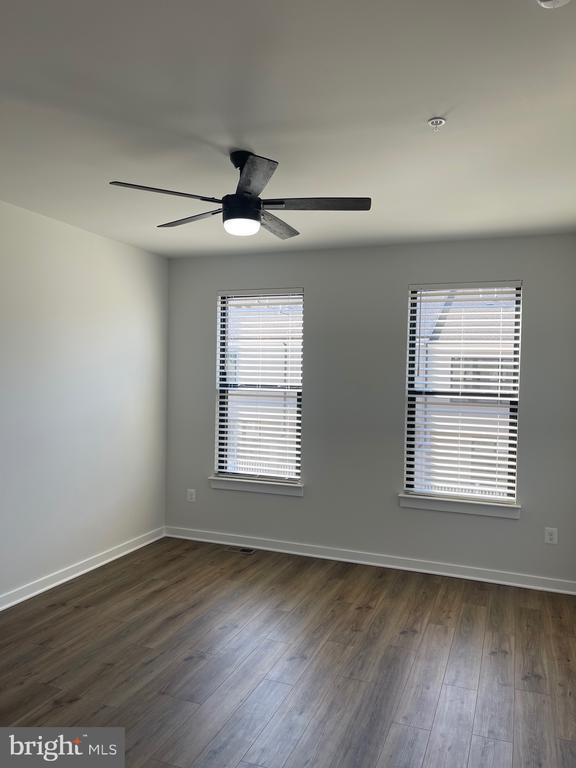 Building Photo - 5014 Henry King Wy