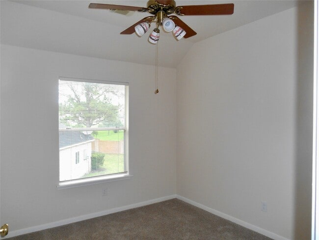 Building Photo - 6203 Faulkner Ridge Dr