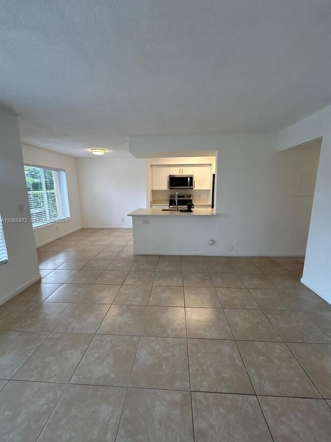 Building Photo - 815 Boynton Beach Blvd