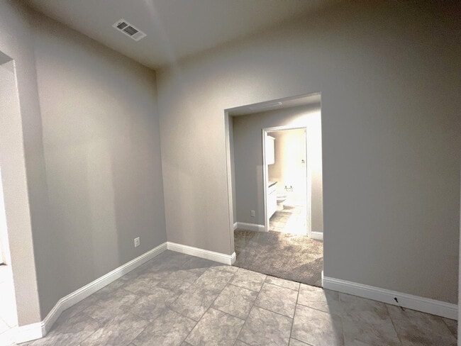 Building Photo - 7506 100th St