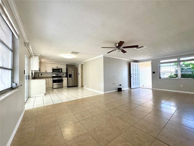 Building Photo - 3524 Chauncy Rd