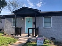 Building Photo - 2 Bedroom 1 Bath Home - Recently updated a...