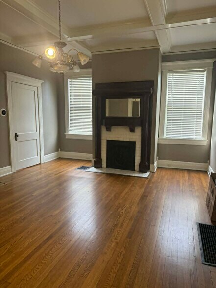 Building Photo - 1425 13th St S