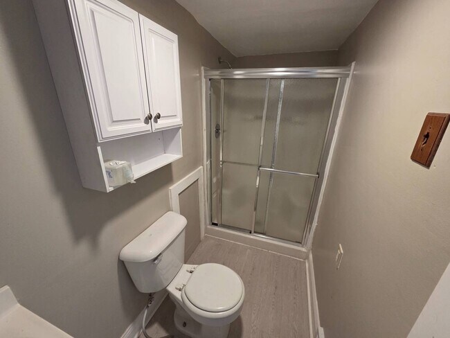 Building Photo - 3027 Fortune Ave