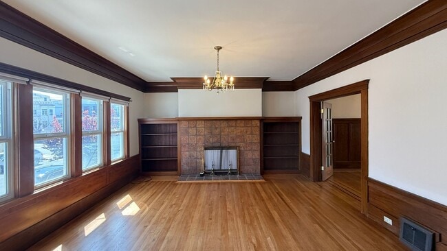 Building Photo - DREAM HOME! Spacious 3 BR + Sunroom/ 1.5 BA  in the Richmond area- AMSI