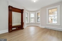 Building Photo - 243 Chestnut St