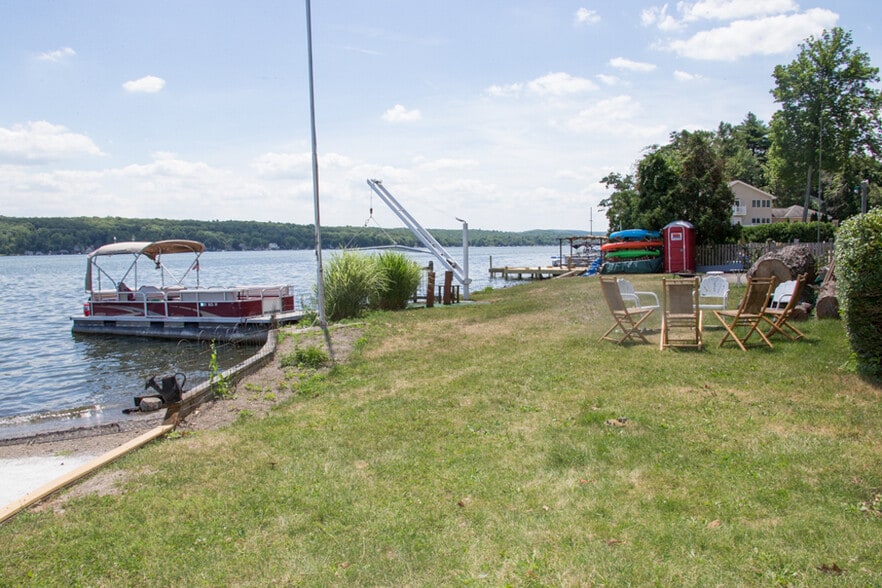 Building Photo - 49 somerville rd