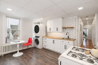 Building Photo - 21 Nevada St