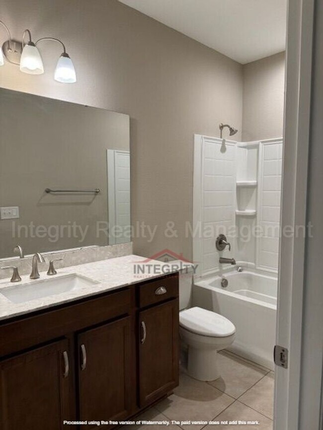 Building Photo - Beautiful 4 bed/ 2 bath in Eagle Landing