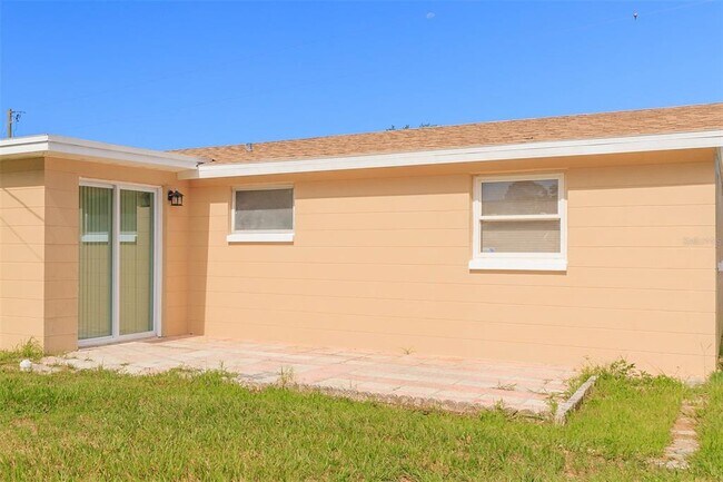 Building Photo - 12814 Kings Manor Ave