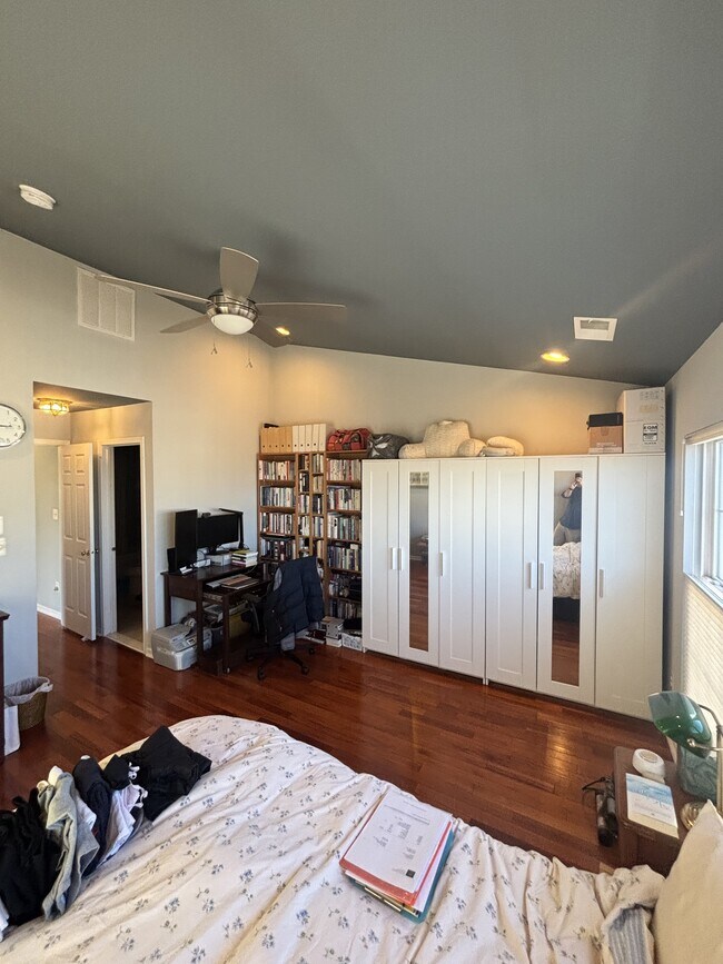 Building Photo - 25021 Justice Dr