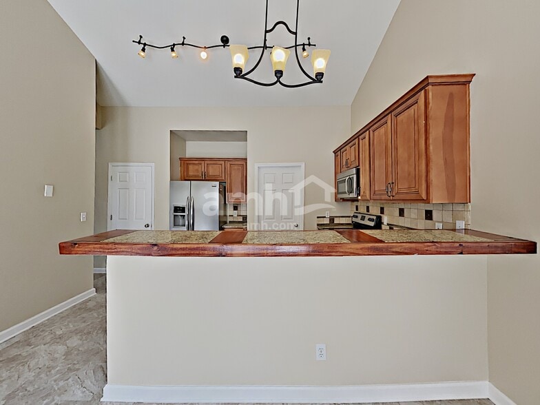 Building Photo - 1200 Nighthawk Ct