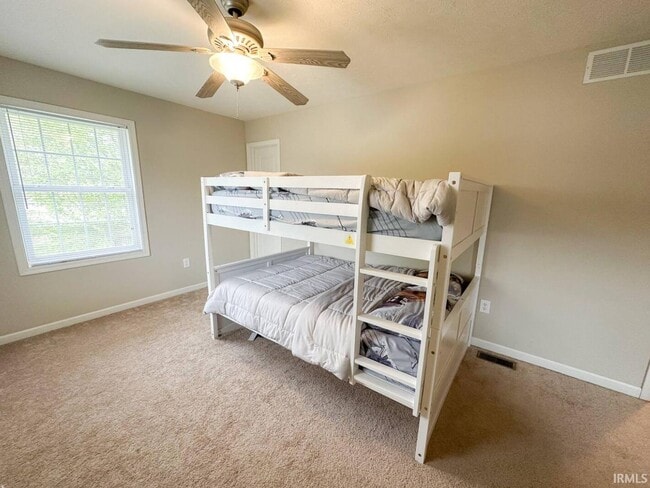 Building Photo - 1698 W Sunstone Dr