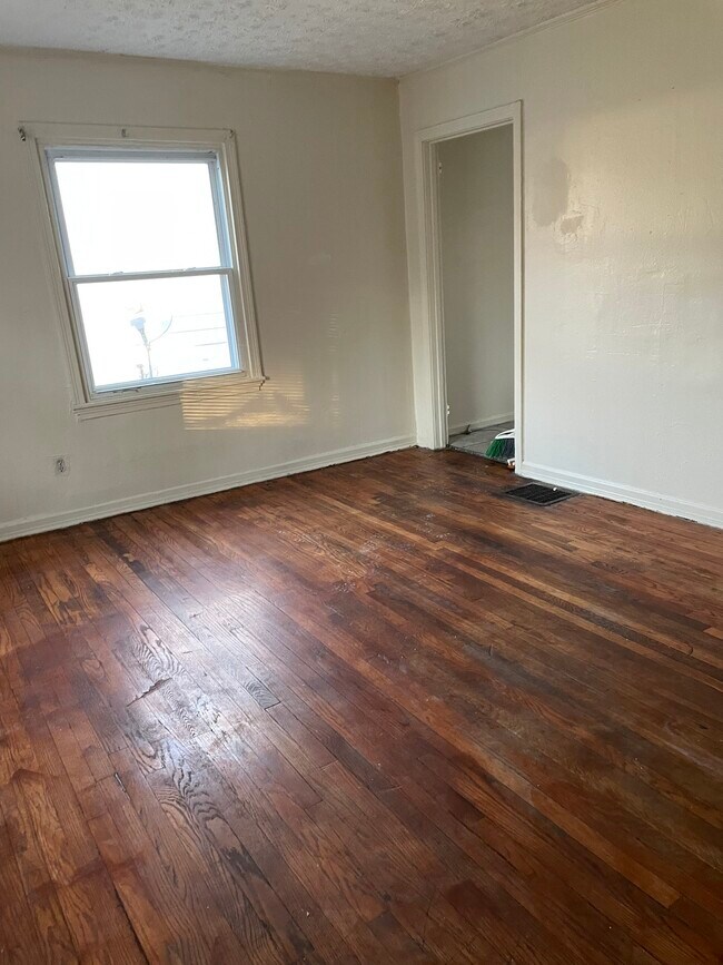 1370 Kingsley Avenue 1370 Kingsley Ave Dayton OH 45406 Apartment Finder