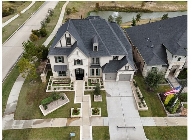 Building Photo - 5603 Logan Ridge Ln