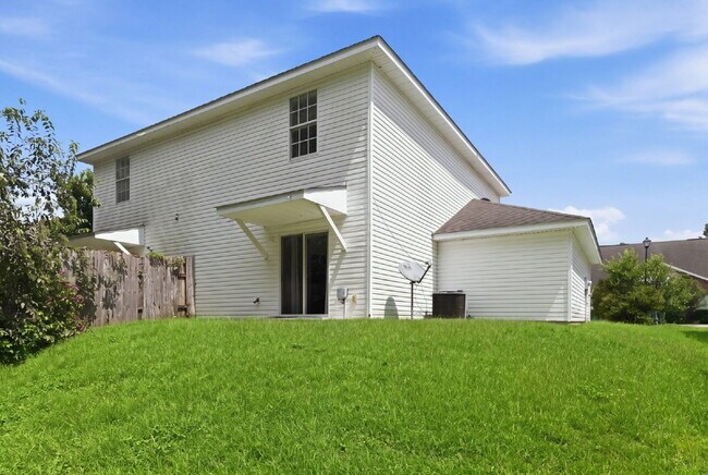 Building Photo - 1660 Corey Wood Cir