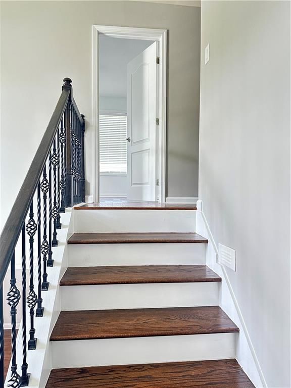 Building Photo - 540 Langley Creek Dr