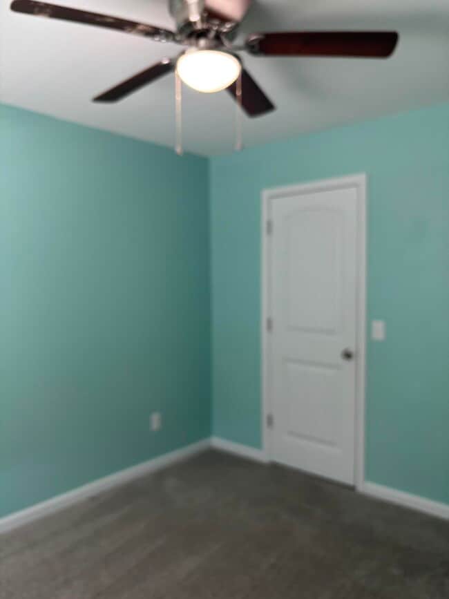 Building Photo - 335 Niblick Dr