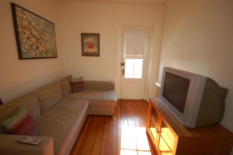 Building Photo - 1563 Beacon St