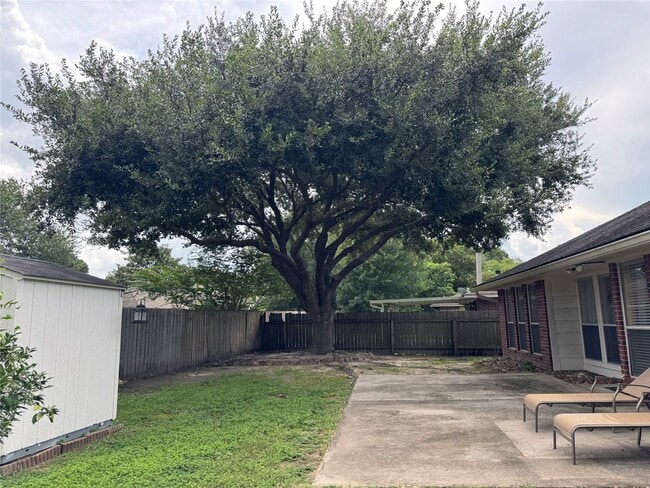 Building Photo - 2403 Longleaf Pines Ln