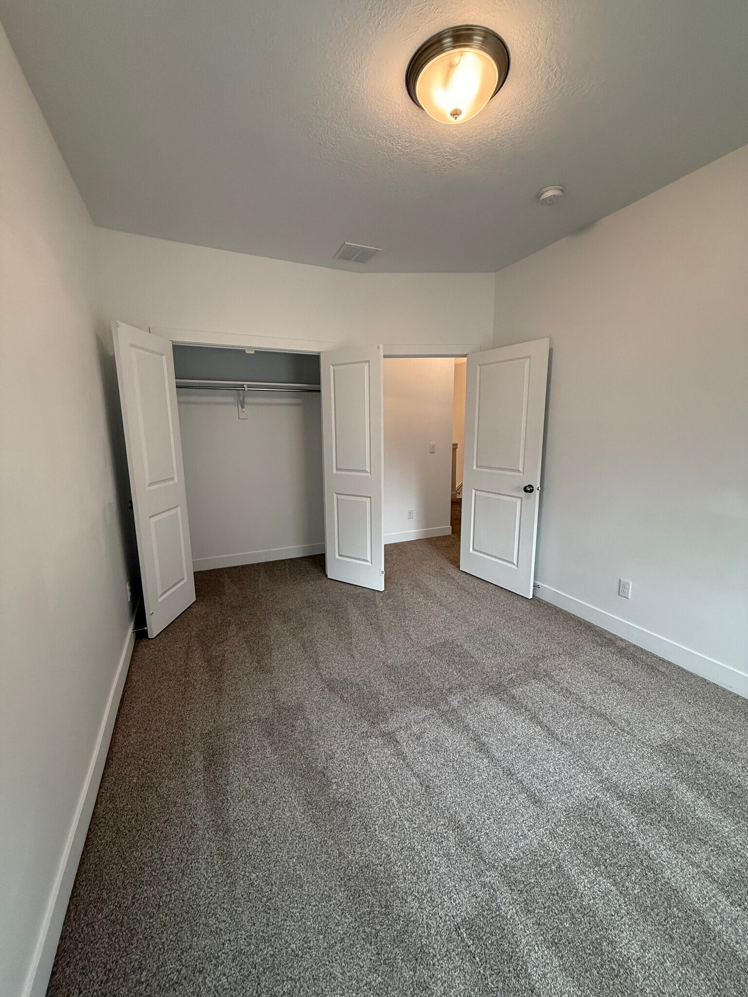 Building Photo - 5427 W Ranches Loop Rd