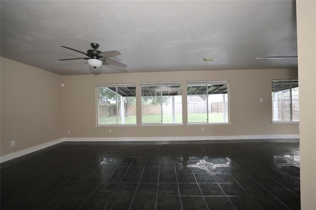 Building Photo - 5115 Summit Lodge Dr