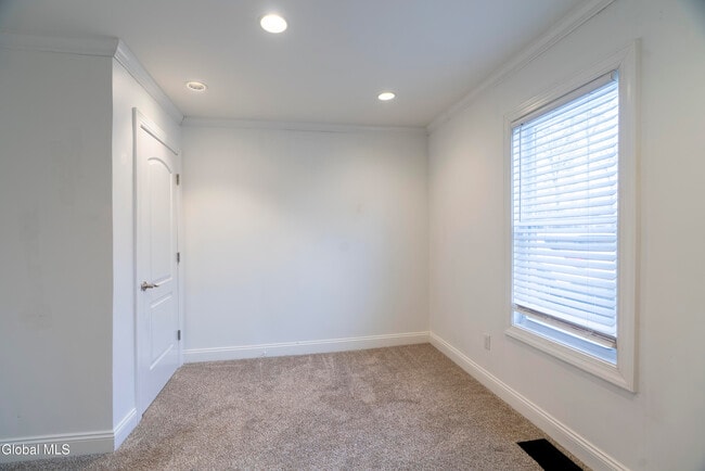 Building Photo - 288 Church St