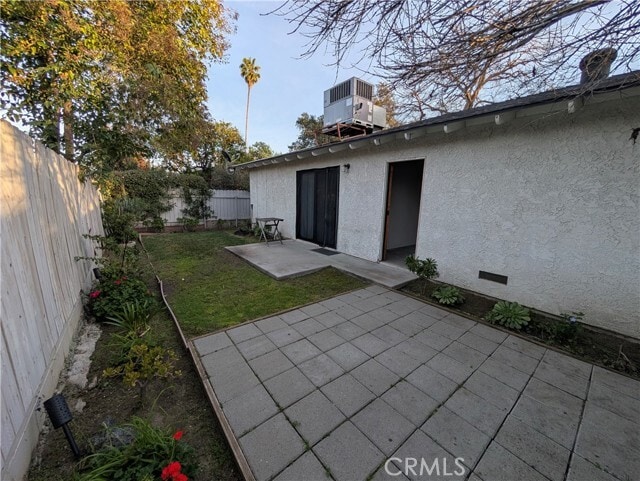 Building Photo - 1715 Encino Ave