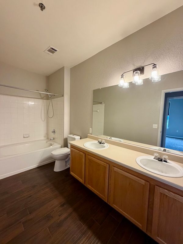 Building Photo - 6013 Castlegate Dr W