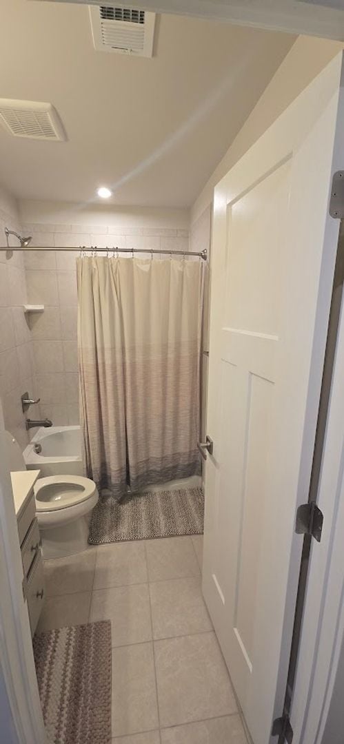 Building Photo - Spacious & Modern Home w/ 4 Bed, 4.5 bath in Manassas, Close to I-66, Includes Lawn & Other Services