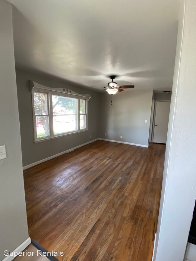 Building Photo - 3 br, 1 bath House - 1004 Oswego Street