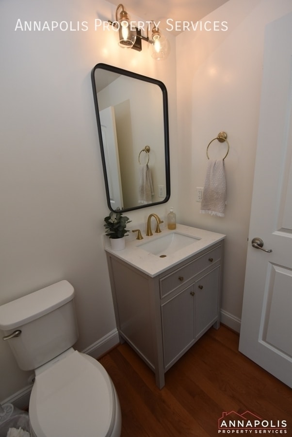 Building Photo - 227 Treyburn Wy