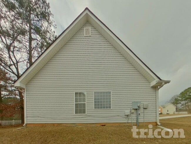 Building Photo - 1195 Misty Meadows Way