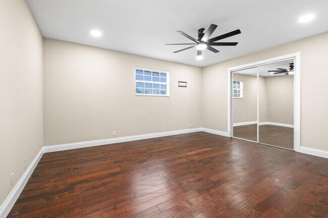 Building Photo - 15172 96th Ln N
