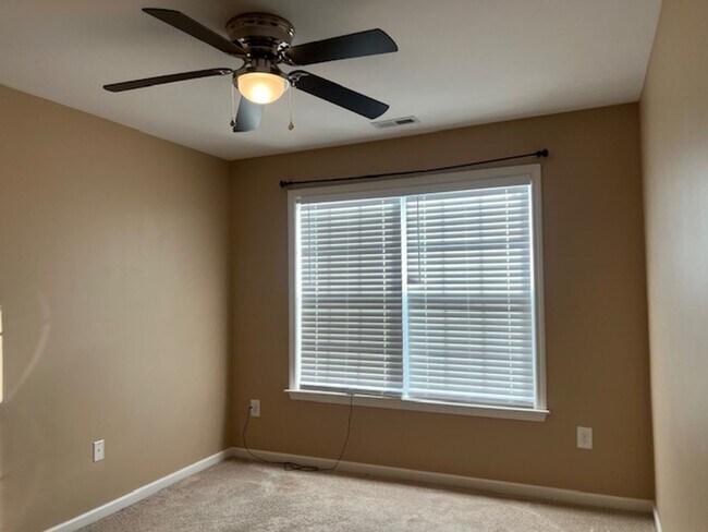 Building Photo - 68 Bicentennial Way