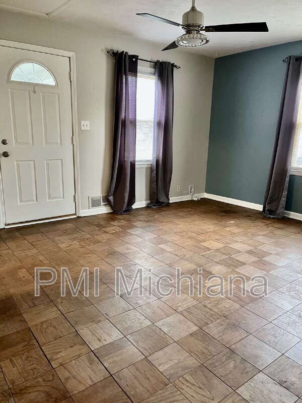 Building Photo - 19770 Kern Rd