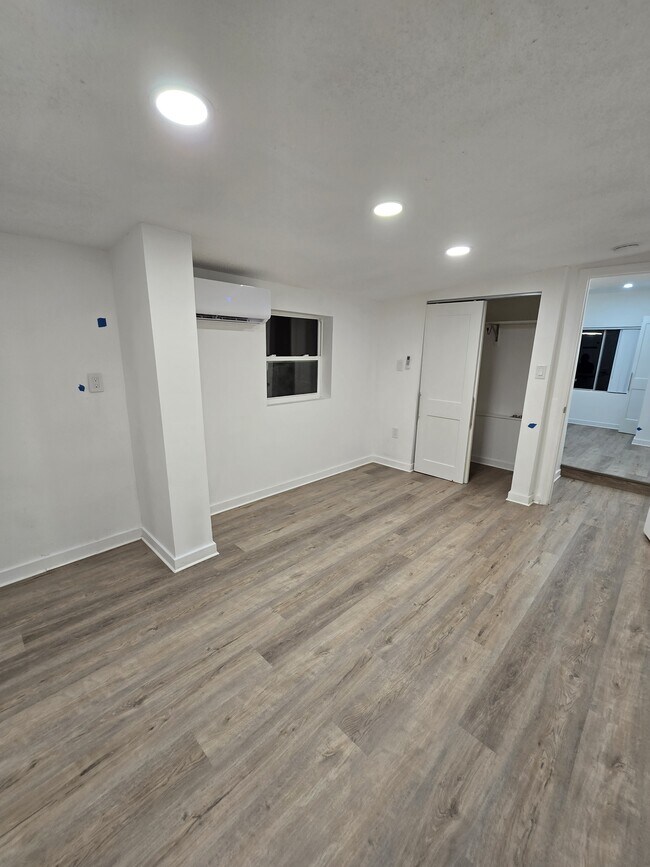 Building Photo - 7345 Penrose St