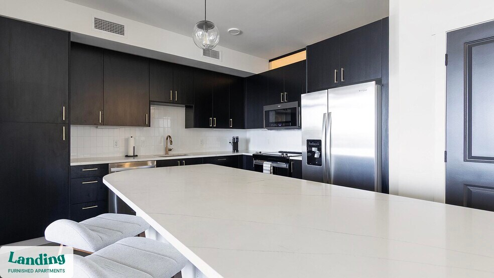 Building Photo - 221 Main St N